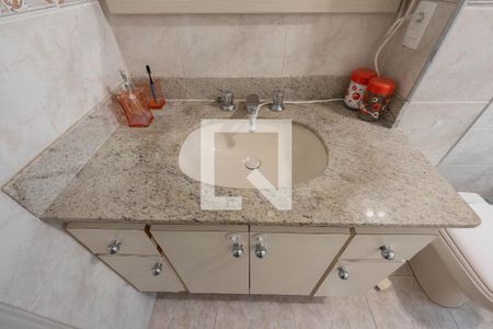 Apartamento à venda com 167m², 4 quartos e sem vagaBanheiro