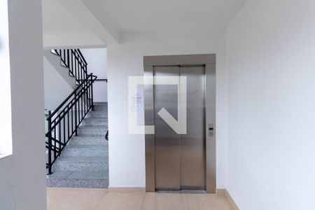 Apartamento à venda com 43m², 2 quartos e sem vaga Apartamento à venda com 43m², 2 quartos e sem vagaÁrea comum