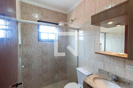 Casa à venda com 120m², 3 quartos e 2 vagasBanheiro da Suíte