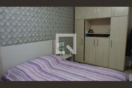 Casa à venda com 230m², 3 quartos e 5 vagasQuarto Suíte