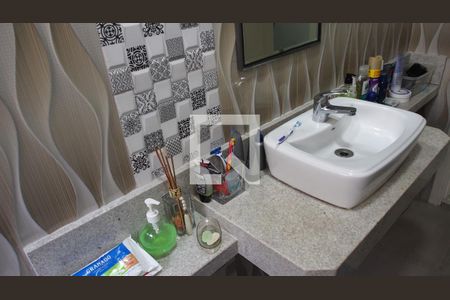 Casa à venda com 230m², 3 quartos e 5 vagasBanheiro do Quarto Suíte