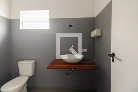 Casa para alugar com 150m², 3 quartos e 3 vagasBanheiro Social 