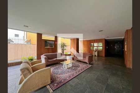 Apartamento à venda com 75m², 2 quartos e 1 vagaHall Social
