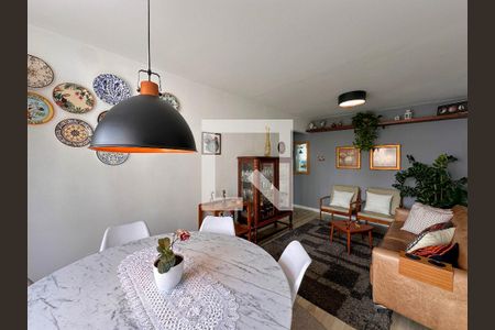 Apartamento à venda com 75m², 2 quartos e 1 vagaSala
