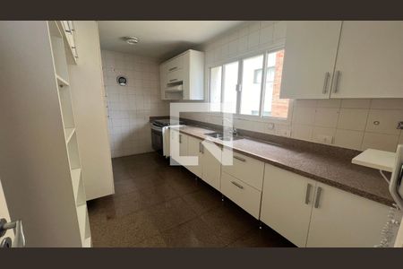 Apartamento à venda com 218m², 3 quartos e 2 vagas Apartamento à venda com 218m², 3 quartos e 2 vagasCozinha - Armários
