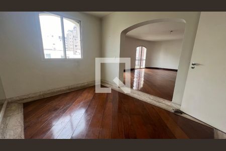 Apartamento à venda com 218m², 3 quartos e 2 vagas Apartamento à venda com 218m², 3 quartos e 2 vagasSala de Jantar