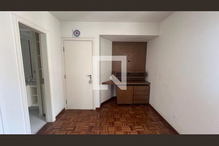 Apartamento à venda com 218m², 3 quartos e 2 vagas Apartamento à venda com 218m², 3 quartos e 2 vagasSuite 1