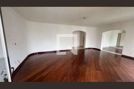Apartamento à venda com 218m², 3 quartos e 2 vagas Apartamento à venda com 218m², 3 quartos e 2 vagasSala