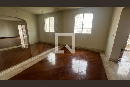 Apartamento à venda com 218m², 3 quartos e 2 vagas Apartamento à venda com 218m², 3 quartos e 2 vagasSala de Jantar