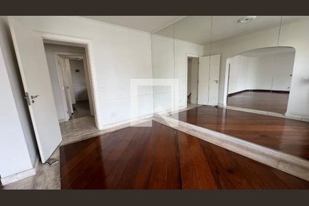 Apartamento à venda com 218m², 3 quartos e 2 vagas Apartamento à venda com 218m², 3 quartos e 2 vagasSala de Jantar