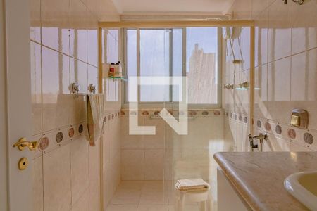 Apartamento à venda com 103m², 3 quartos e 1 vaga Apartamento à venda com 103m², 3 quartos e 1 vagaBanheiro