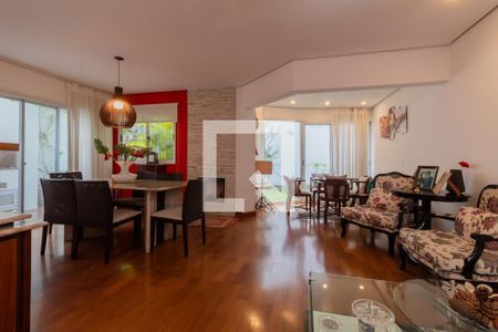 Sala de casa de condomínio à venda com 3 quartos, 230m² em Jardim Panorama, São Paulo