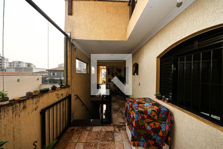 Casa à venda com 500m², 5 quartos e 4 vagas Casa à venda com 500m², 5 quartos e 4 vagasQuintal