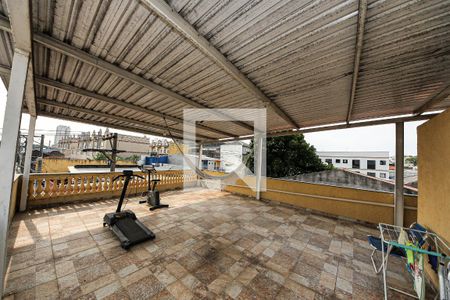 Casa à venda com 500m², 5 quartos e 4 vagas Casa à venda com 500m², 5 quartos e 4 vagasTerraço 2