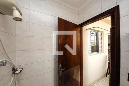 Casa à venda com 500m², 5 quartos e 4 vagas Casa à venda com 500m², 5 quartos e 4 vagasBanheiro de Serviço