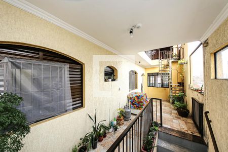 Casa à venda com 500m², 5 quartos e 4 vagas Casa à venda com 500m², 5 quartos e 4 vagasQuintal