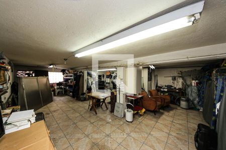 Casa à venda com 500m², 5 quartos e 4 vagas Casa à venda com 500m², 5 quartos e 4 vagasQuarto de Serviço