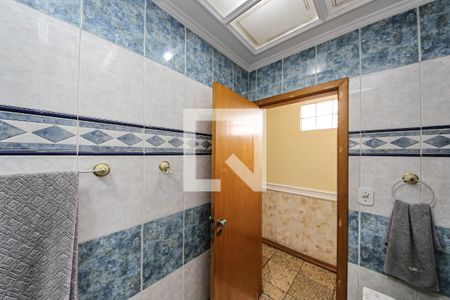 Casa à venda com 500m², 5 quartos e 4 vagas Casa à venda com 500m², 5 quartos e 4 vagasBanheiro 2