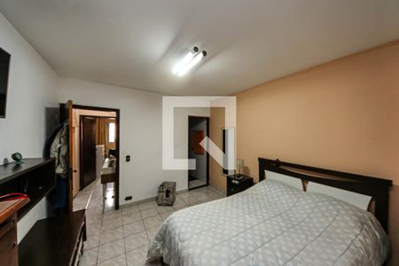 Casa à venda com 500m², 5 quartos e 4 vagas Casa à venda com 500m², 5 quartos e 4 vagasQuarto