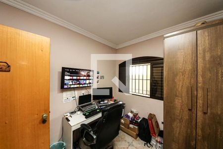 Casa à venda com 500m², 5 quartos e 4 vagas Casa à venda com 500m², 5 quartos e 4 vagasQuarto