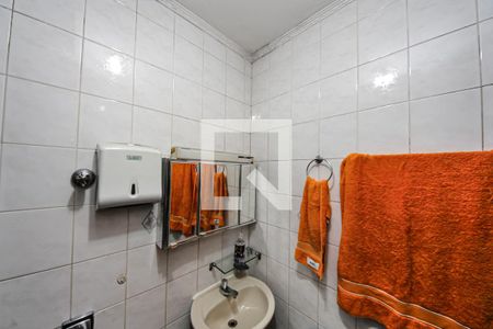 Casa à venda com 500m², 5 quartos e 4 vagas Casa à venda com 500m², 5 quartos e 4 vagasBanheiro Quarto