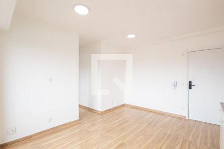 Sala e Cozinha de apartamento para alugar com 2 quartos, 48m² em Km 18, Osasco