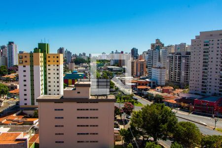 VISTA DA SACADA DA SALA de apartamento à venda com 4 quartos, 180m² em Vila Itapura, Campinas