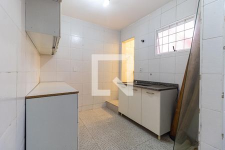 Casa à venda com 95m², 2 quartos e 2 vagasCozinha da Edícula