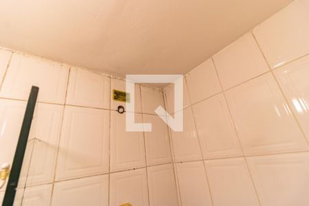 Casa à venda com 95m², 2 quartos e 2 vagasBanheiro da Edícula