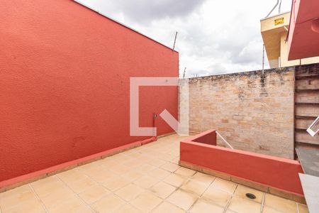 Casa à venda com 95m², 2 quartos e 2 vagasQuintal