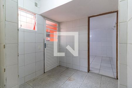 Casa à venda com 95m², 2 quartos e 2 vagasCozinha da Edícula