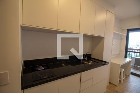 Cozinha de kitnet/studio à venda com 1 quarto, 28m² em Brooklin, São Paulo