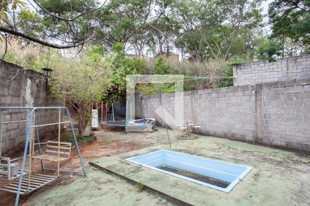Casa para alugar com 102m², 3 quartos e 1 vagaQuintal
