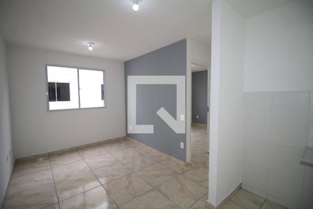 Sala de apartamento para alugar com 2 quartos, 40m² em Braz de Pina, Rio de Janeiro