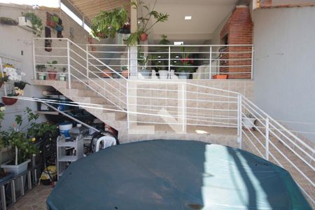 Casa à venda com 220m², 4 quartos e 2 vagasArea Externa