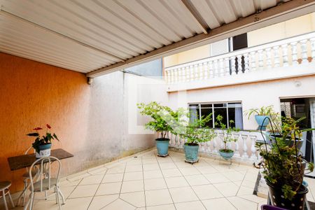 Casa à venda com 290m², 3 quartos e 8 vagasQuintal