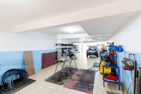 Casa à venda com 290m², 3 quartos e 8 vagasGaragem