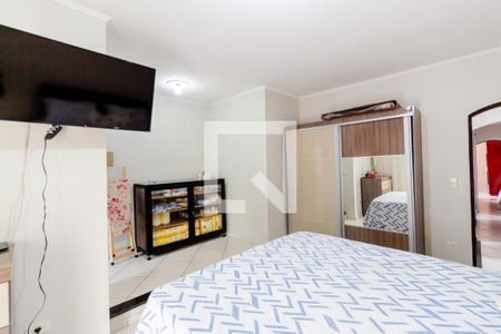 Casa à venda com 290m², 3 quartos e 8 vagasSuíte