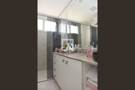 Apartamento à venda com 185m², 3 quartos e 3 vagasBanheiro da Suíte 1