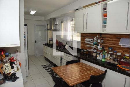 Apartamento à venda com 185m², 3 quartos e 3 vagasCozinha