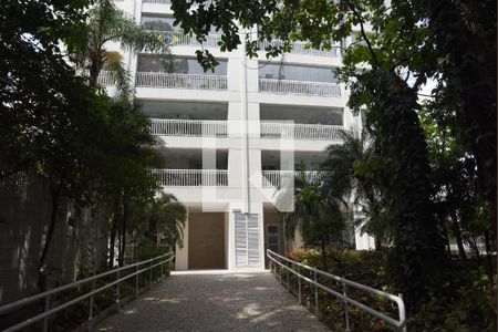 Apartamento à venda com 185m², 3 quartos e 3 vagasFachada do bloco