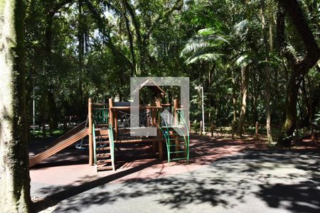 Apartamento à venda com 185m², 3 quartos e 3 vagasÁrea comum - Playground