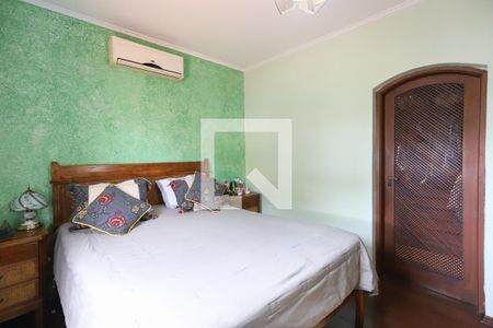 Casa para alugar com 250m², 4 quartos e 4 vagasSuíte 2