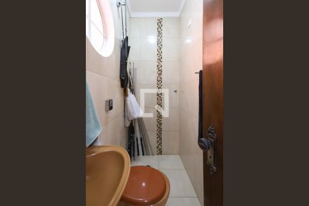 Casa para alugar com 250m², 4 quartos e 4 vagasBanheiro de serviço