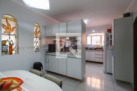 Casa para alugar com 250m², 4 quartos e 4 vagasCozinha