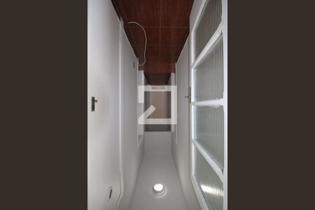 Corredor de apartamento à venda com 3 quartos, 87m² em Centro, Campinas