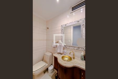 Apartamento à venda com 200m², 3 quartos e 3 vagasLavabo