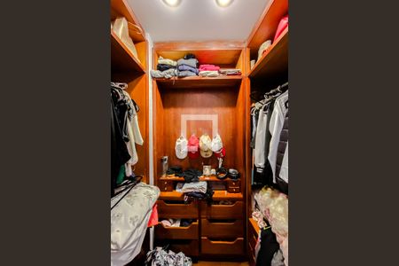 Apartamento à venda com 200m², 3 quartos e 3 vagasCloset do quarto 1