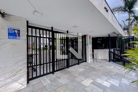 Apartamento à venda com 200m², 3 quartos e 3 vagasFachada