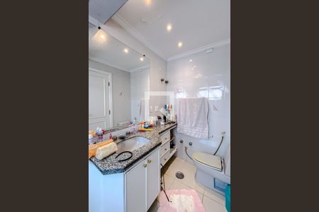 Apartamento à venda com 200m², 3 quartos e 3 vagasBanheiro do Quarto 1 